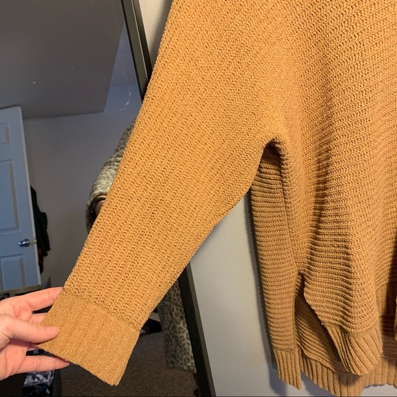 American Eagle Taupe Oversized Knit Sweater - Picture 3 of 7